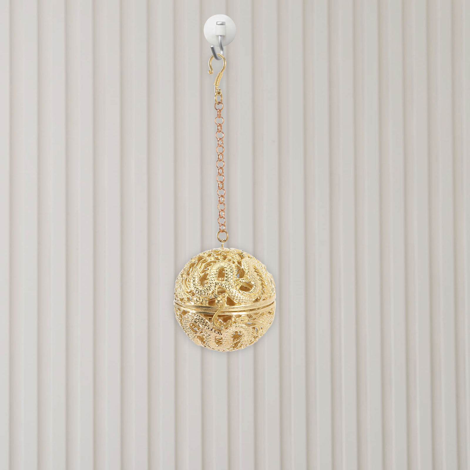 قلادة عطرية نحاسية بتصميم عتيق - مراجعة Home Fragrance Leather Diffuser وسعره